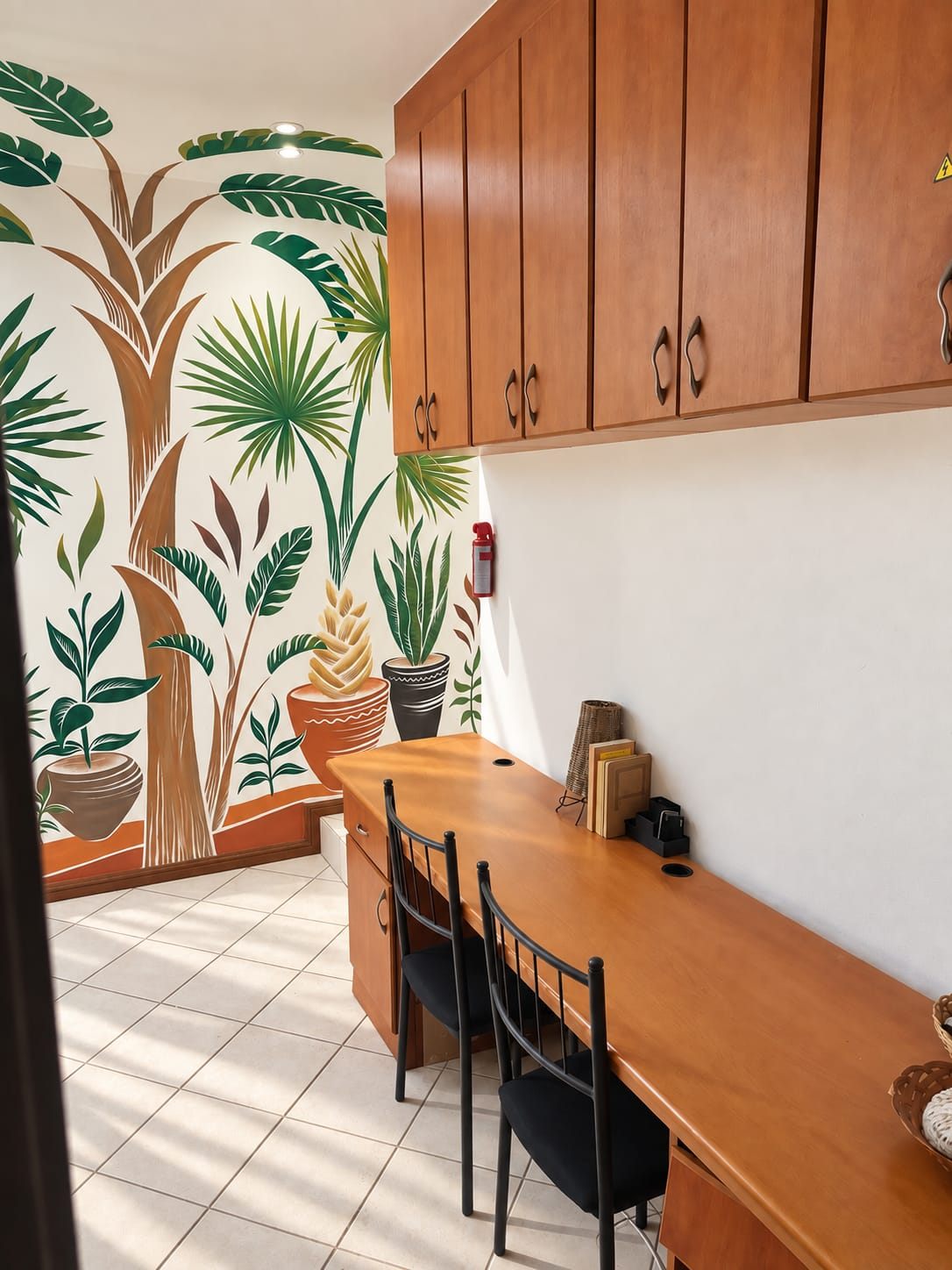 The private call space at Khaya with its jungle mural